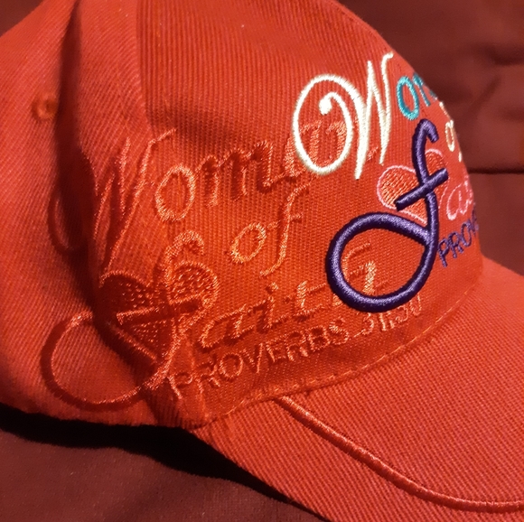 Hat - Picture 3 of 3